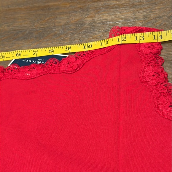 Karen Scott Laced Trimmed Tank. 1X - Picture 6 of 9